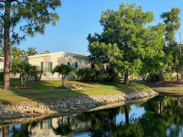 800 Bunker Hill Dr, Naples, FL 34110