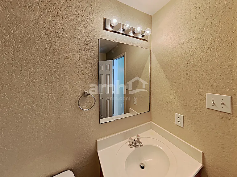 9331 Juniper Spg — Photo 15