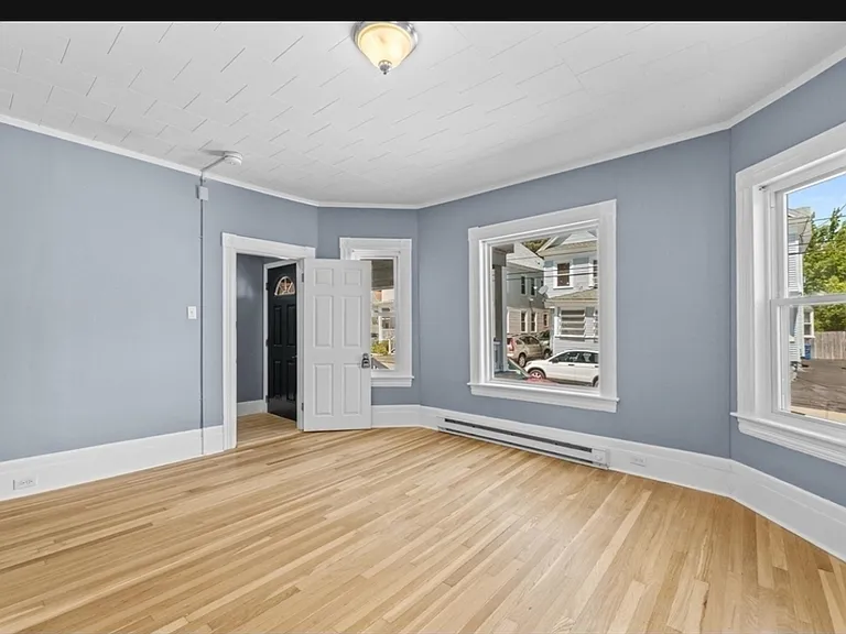 20 Ashland Ave #20 — Photo 3