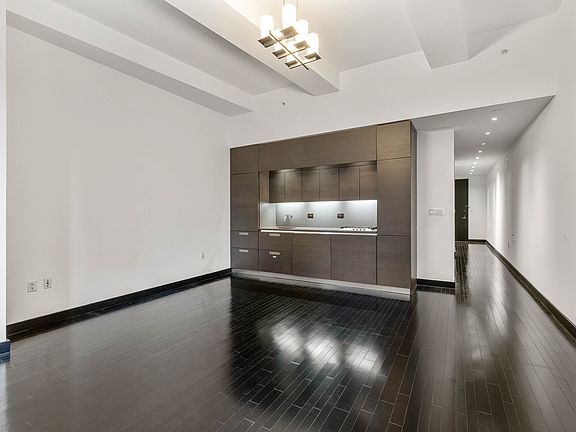 5th image of 20 Pine St APT 915