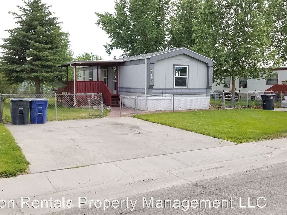 1st image of 2323 Garnet Ave