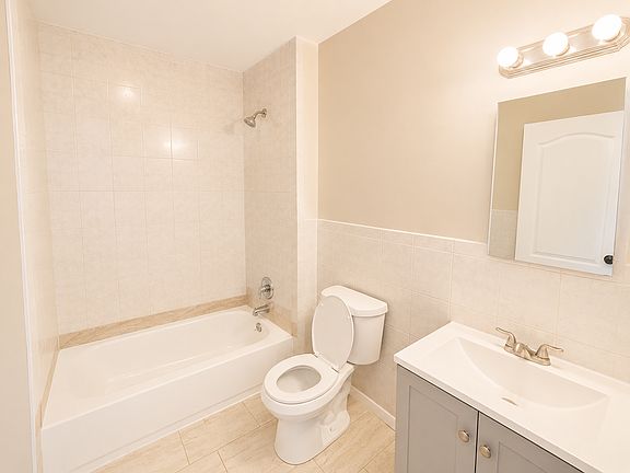 3rd image of 378 S 12th St APT 1
