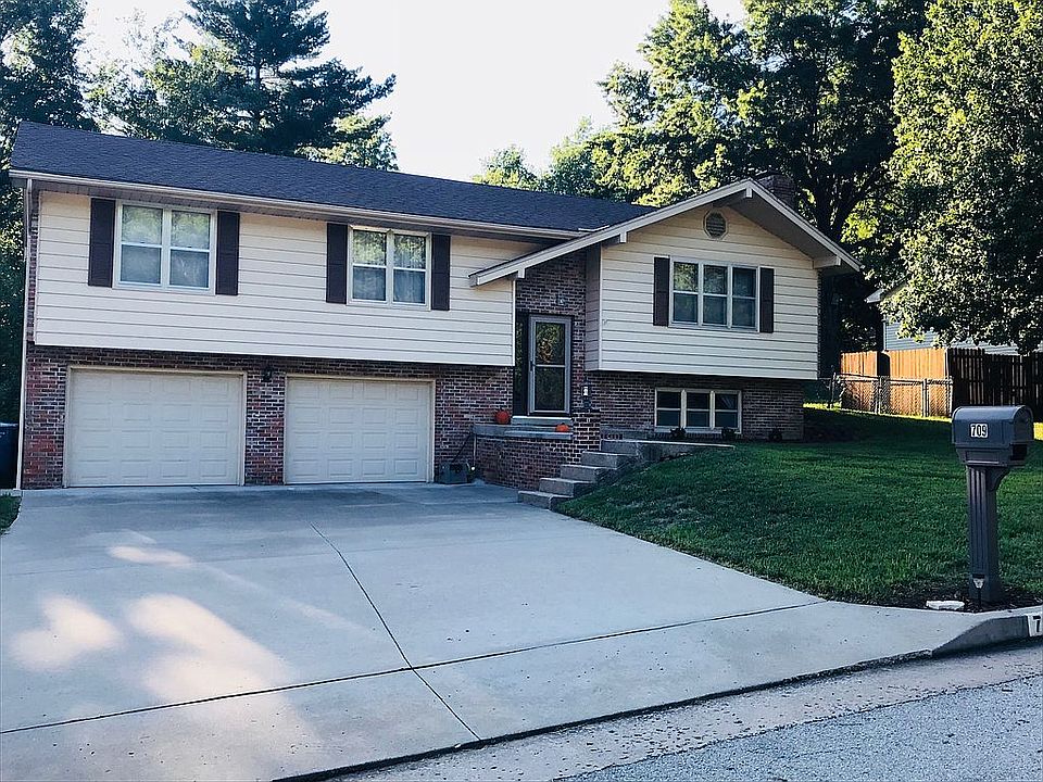 1st image of 709 Leonard Dr