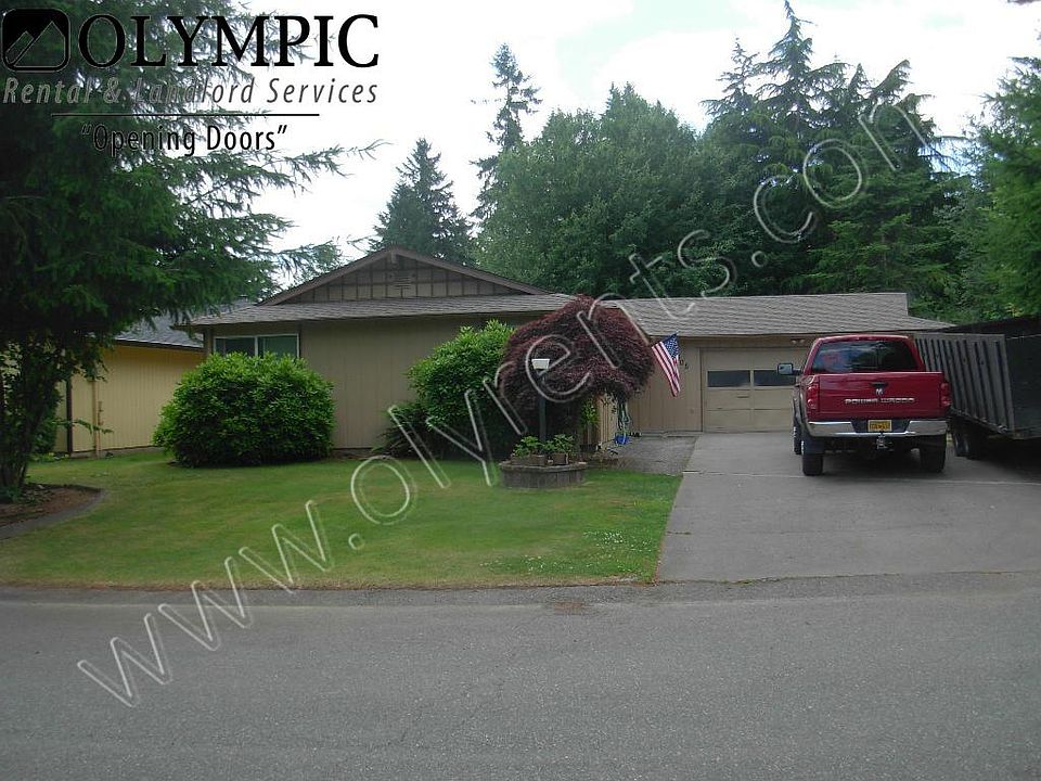 1st image of 3605 Surrey Dr NE