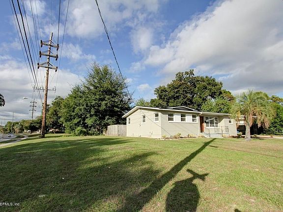 4th image of 6003 Glenn Rose Dr