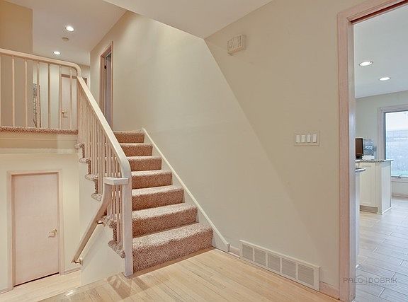 5th image of 8 Buckingham Pl