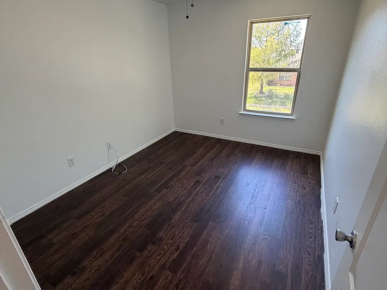 1223 Alhambra Dr — Photo 8