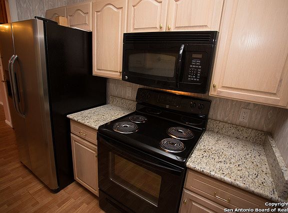 2nd image of 1 Towers Park Ln APT 707