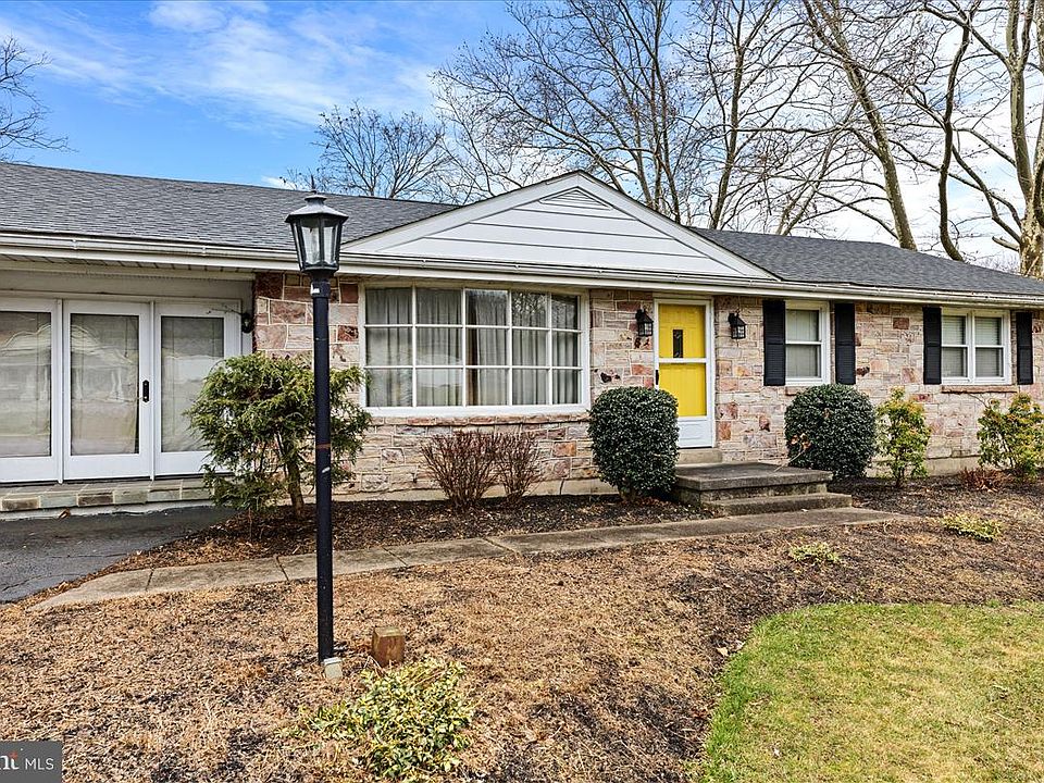 1982 Leithsville Rd, Hellertown, PA 18055 Zillow