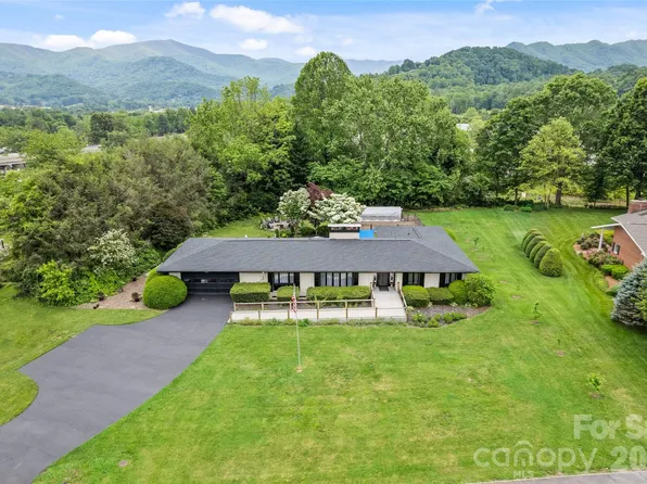 225 Valley View Ter, Waynesville, NC 28786