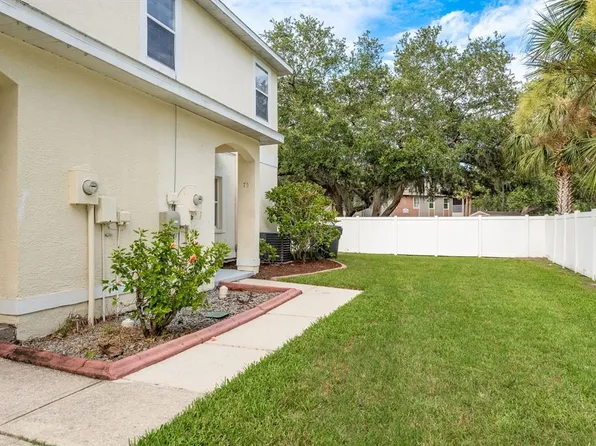 75 Emerald Bay Dr, Oldsmar, FL 34677