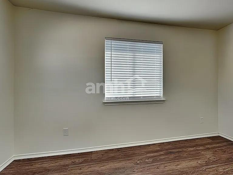2204 Sumac Dr — Photo 20