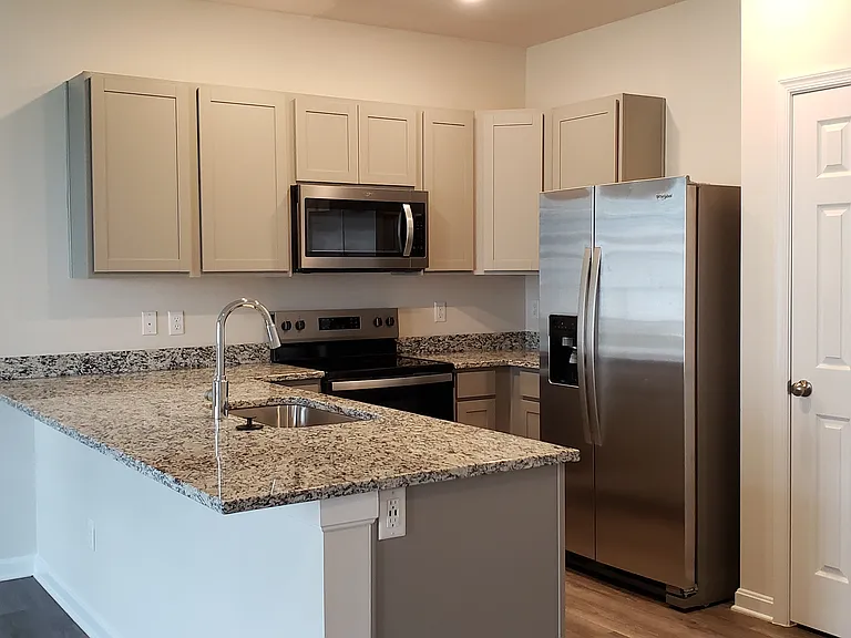186 Caterpillar Dr — Photo 6
