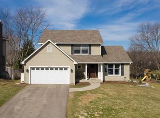 6100 McKinley Cir, Shorewood, MN 55331