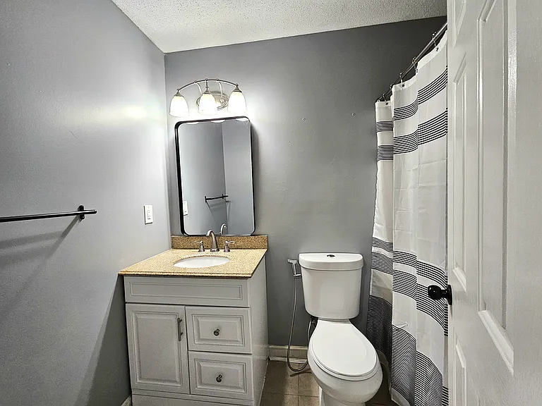 7181 Raleigh Lagrange Rd — Photo 11