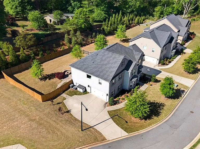 3047 Mountain Shadow Way — Photo 44
