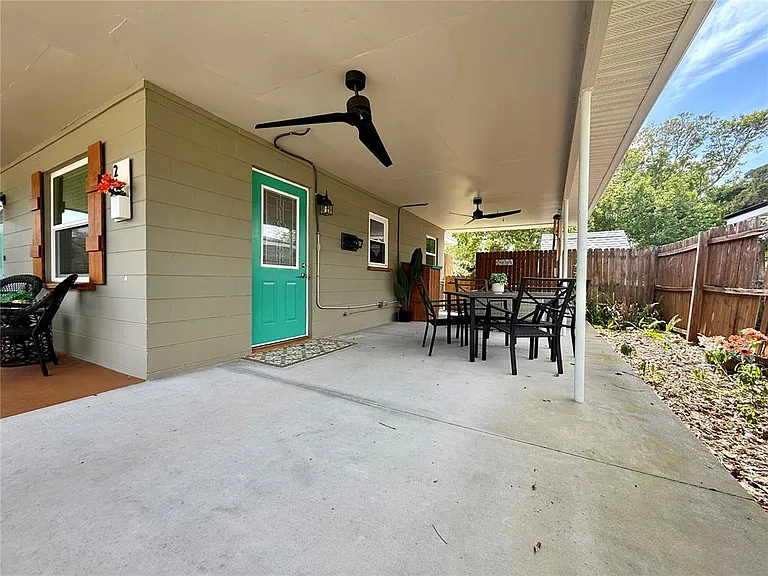 2440 Anastasia Dr — Photo 4