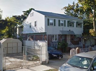 5704 155th St, Flushing, NY 11355
