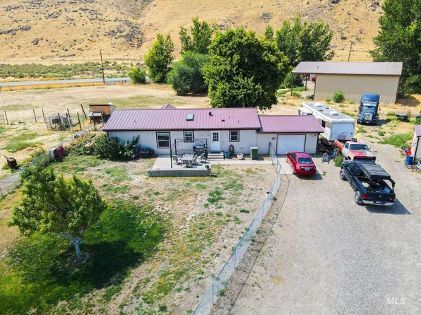 1583 Dustin Dr, Vale, OR 97918
