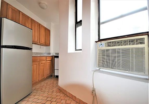 Rented by Bold New York | media 26