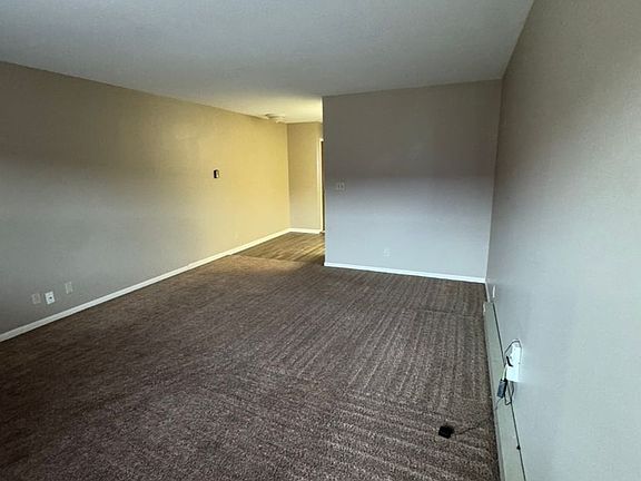4th image of 2330 Northwestern Ave #4