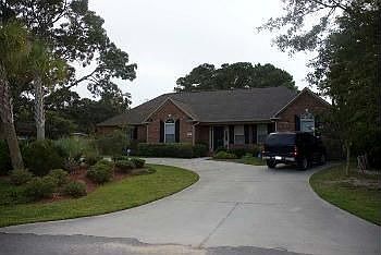 1st image of 405 Sierra Dr