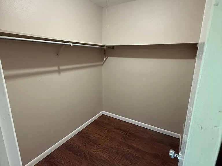 1611 Cottonwood Dr — Photo 10