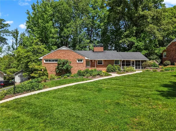 2873 Monticello Dr, Winston Salem, NC 27106