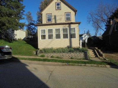 321 Monroe St, Dubuque, IA, 52001