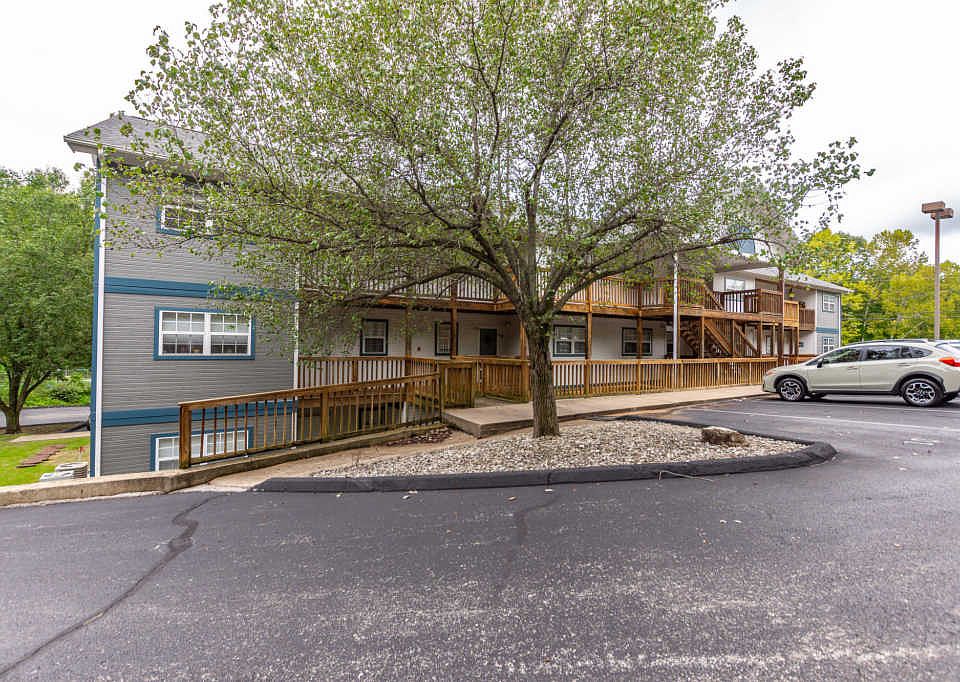 1st image of 250 Berry Dr #9