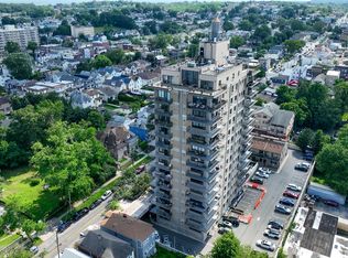 31 Hylan Blvd APT 12B, Staten Island, NY 10305