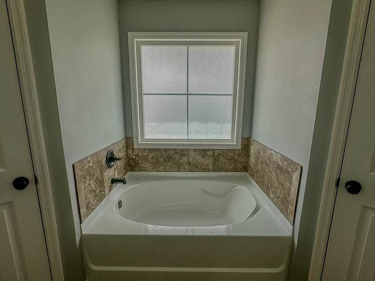 1206 Lynn Ter — Photo 12