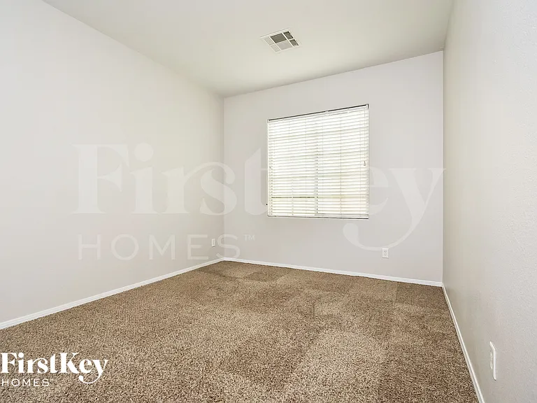 10832 Avenzano St — Photo 13