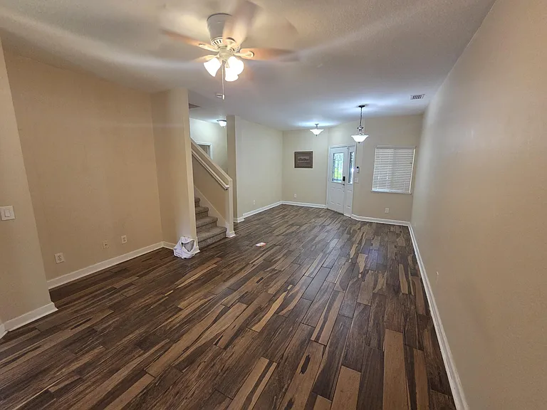 3810 Haley Ct #7 — Photo 5
