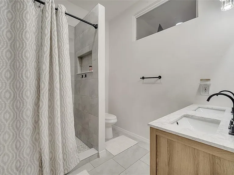 1028 Universal Rest Pl — Photo 20