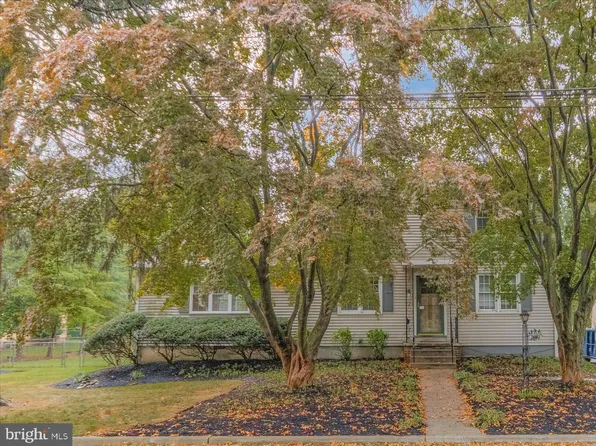 16 Whittier Ave, Moorestown, NJ 08057