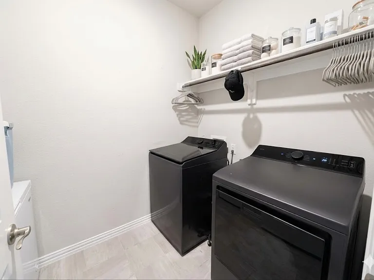 4016 De Berry Ln — Photo 18