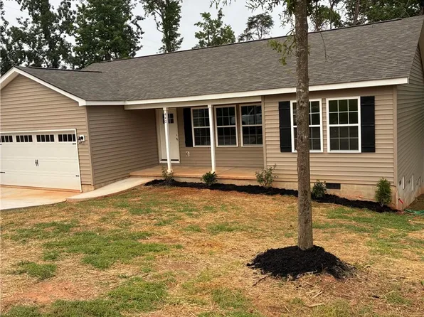 440 Rollingwood Dr, Easley, SC 29640