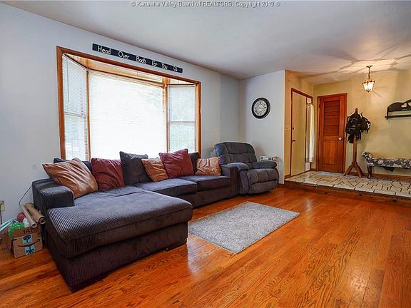 4th image of 2037 Scraggs Dr