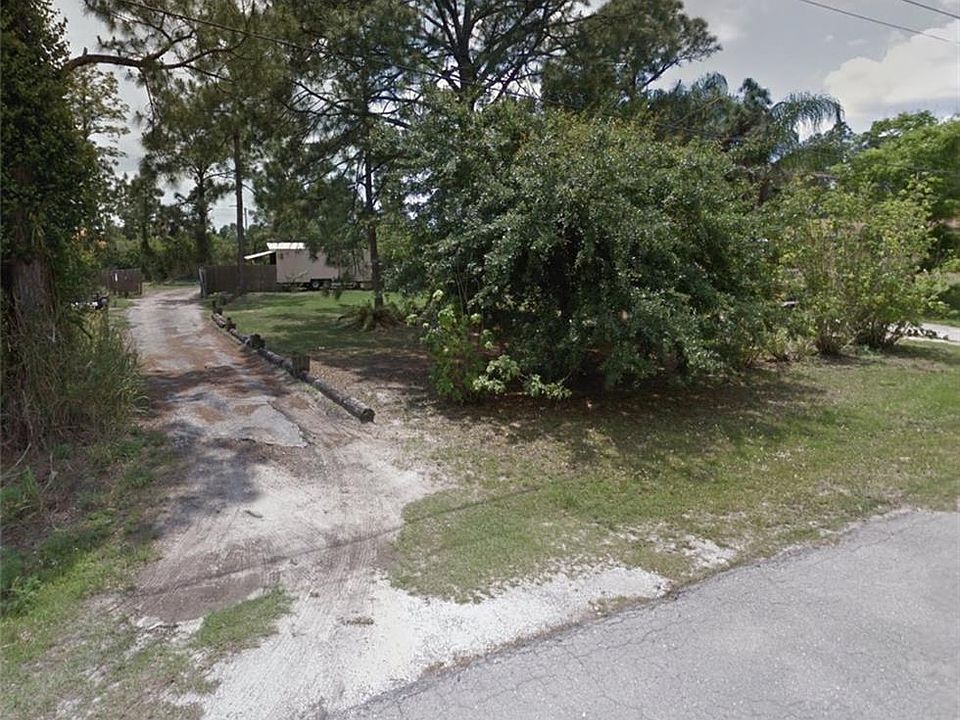 2nd image of 5007 2nd St W