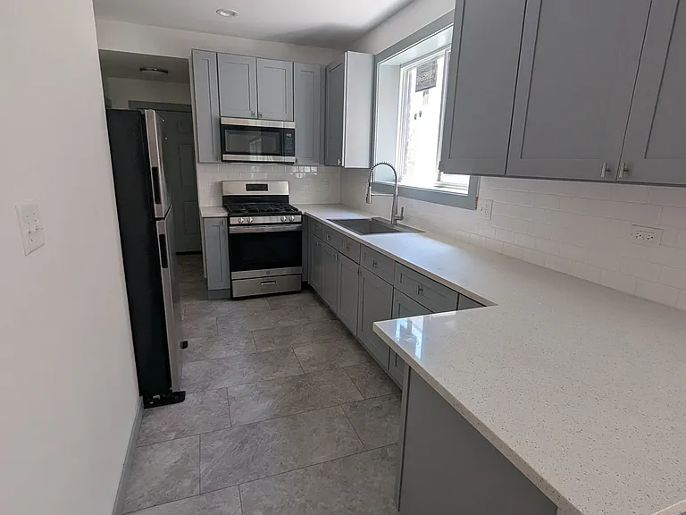 7953 S Essex Ave #2 — Photo 10