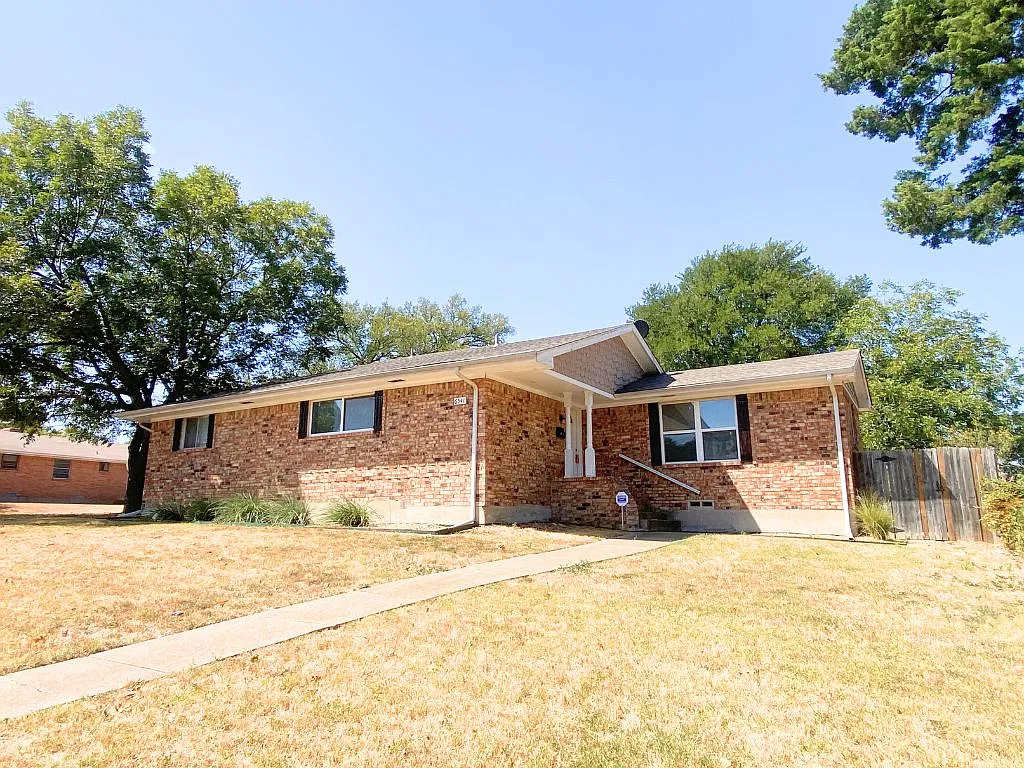 6541 Rock Canyon Trail Dallas, Texas 75232 — Photo 2
