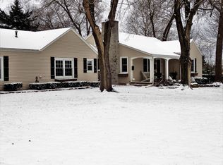 2240 S Lone Pine Ave, Springfield, MO 65804