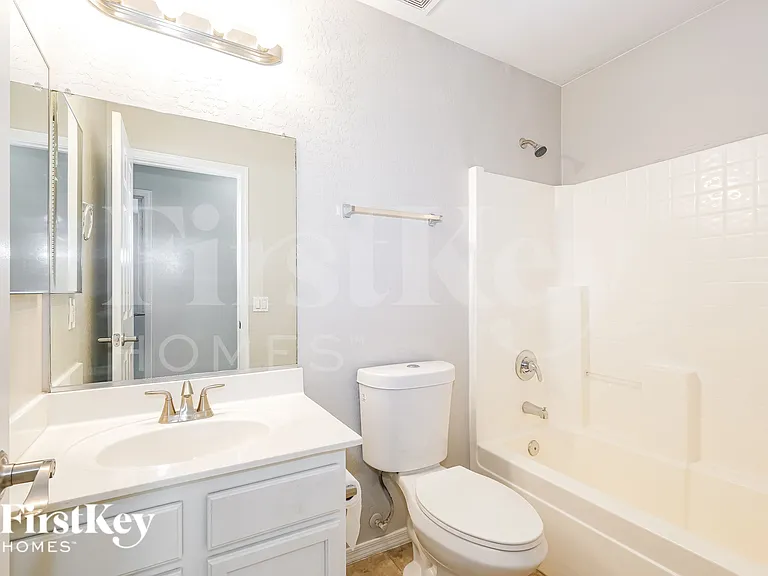 3141 W Sunland Ave — Photo 14