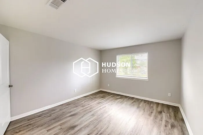 9943 Valley Wind Dr — Photo 7