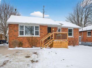 336 E 16th St, Hamilton, ON L9A 4J9