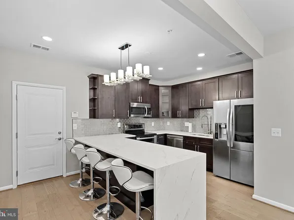 20567 Milbridge Ter, Ashburn, VA 20147