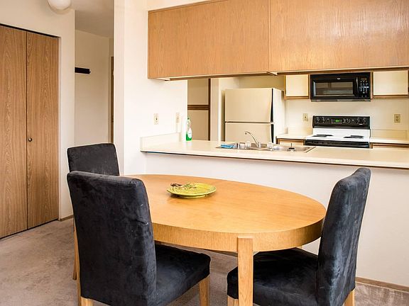 4th image of 4727 Ravenna Ave NE APT 303