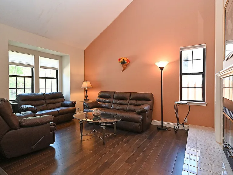 44144 Ibero Way — Photo 35