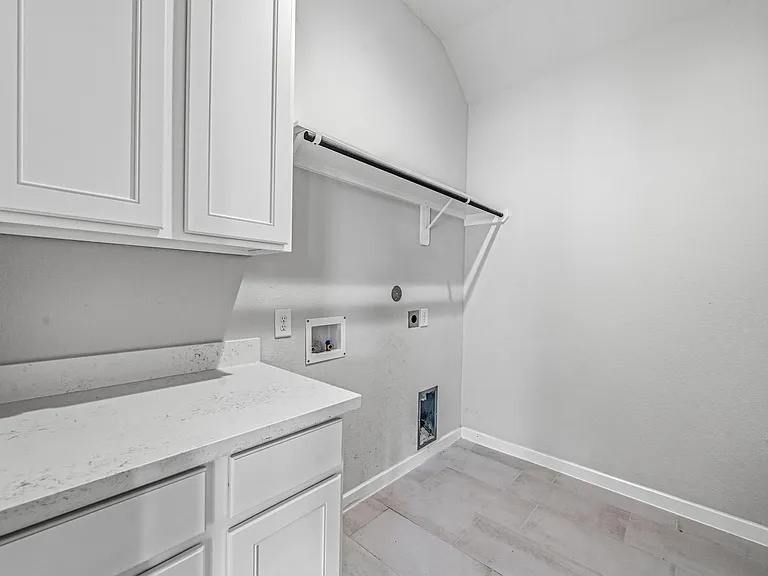 7623 Coral Lake Dr — Photo 22